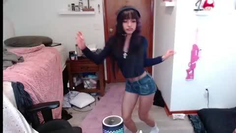 tsundearie online show from July 20, 11:50 pm