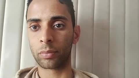 Snapshot of tunisiensexyguy chatting on February 11, 11:42 am TunisienSexyGuy online show from February 11, 11:42 am