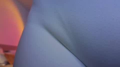 Snapshot of tutti_frutti_ chatting on October 16, 9:24 pm Ariana online show from October 16, 9:24 pm