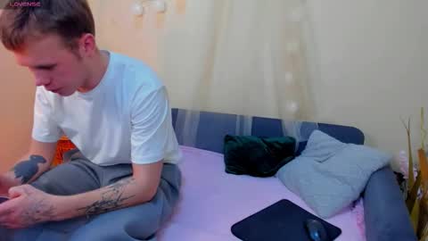 Angus online show from February 1, 7:33 pm