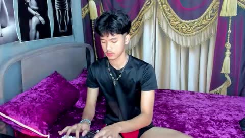 clark online show from December 4, 9:20 am