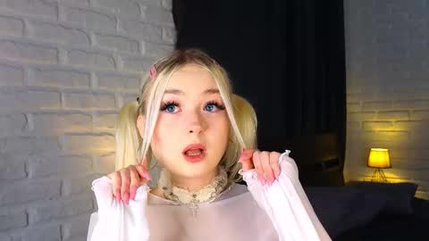 twinklefluff online show from October 2, 4:06 pm