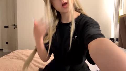 twivi online show from October 31, 5:13 pm