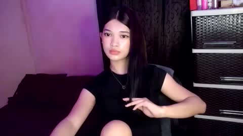 Snapshot of tyladine chatting on October 28, 2:51 pm tyladine online show from October 28, 2:51 pm