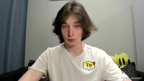Snapshot of tyler__johnson chatting on February 4, 8:06 pm Tyler  johnson online show from February 4, 8:06 pm