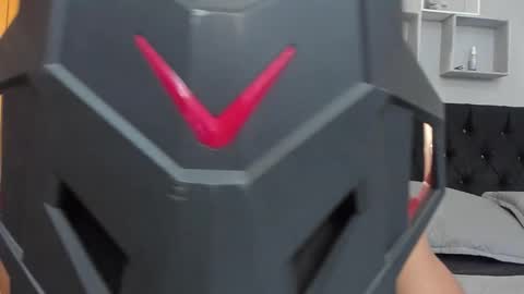 tyler_hank1 online show from March 24, 6:47 pm