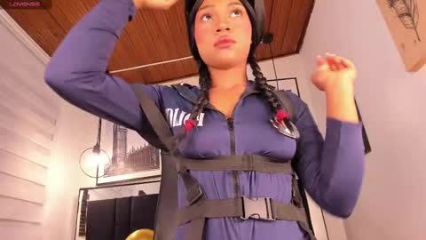       online show from November 3, 4:02 am