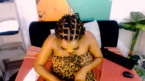 Tyra online show from March 19, 10:36 pm