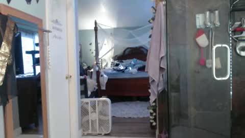 Azelia B online show from December 14, 10:16 pm