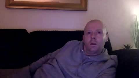 ukmatty3 online show from February 19, 1:51 am