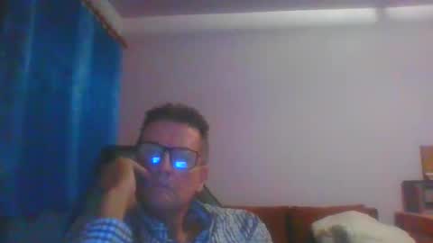 ulmeni4 online show from November 21, 3:43 pm