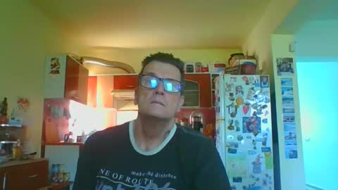 ulmeni7 online show from June 10, 6:23 am