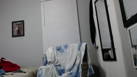 ulookiplayit online show from May 14, 6:55 am