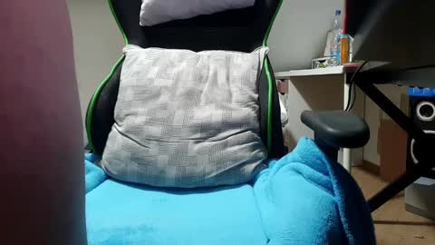 Mr.  Mrs. Smith online show from December 16, 11:39 pm