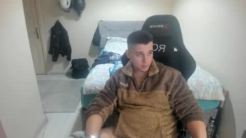 hi im mike tyson -  online show from December 20, 9:11 pm