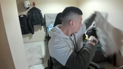 hi im mike tyson -  online show from April 11, 7:51 pm