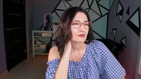 UnaTera online show from January 13, 9:28 am