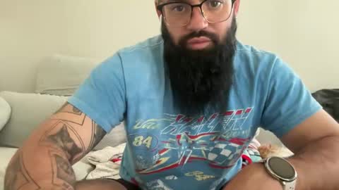 uncutbeard129840 online show from February 1, 10:29 pm