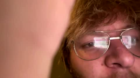 uncutcock44777 online show from May 5, 12:50 am