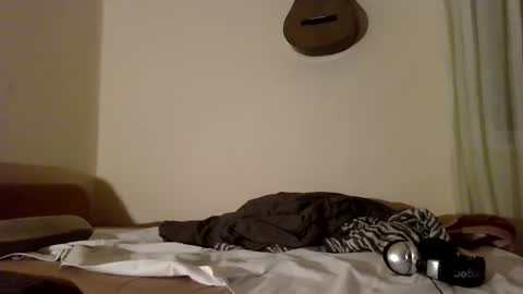 underguy19 online show from October 17, 9:08 pm