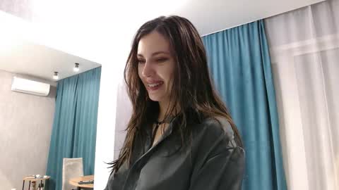 uninvited_raccoon online show from February 25, 10:57 pm