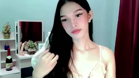 ur_asianbabexxx online show from December 18, 10:43 am