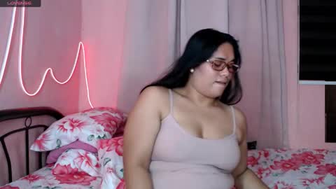 SINGLE online show from May 6, 1:17 pm