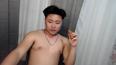 Snapshot of ur_hotguy chatting on October 8, 12:22 pm ur_hotguy online show from October 8, 12:22 pm