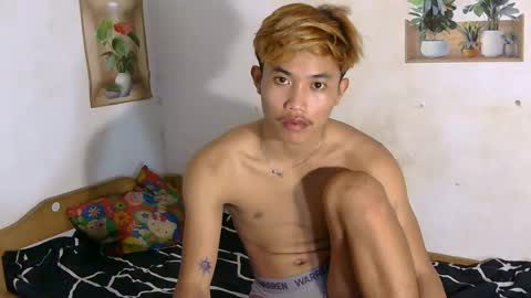 urasian_jomarie online show from August 1, 12:29 pm