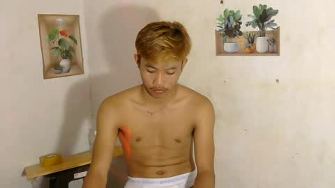 urasian_jomarie online show from July 13, 1:26 pm