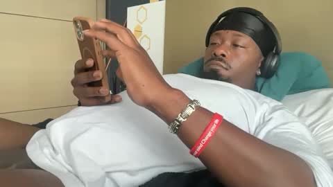 urbandick5 online show from March 31, 12:05 pm