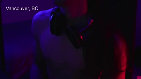 urboytoy_512 online show from November 10, 7:27 pm