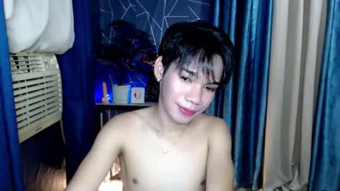 urboytoyheaven online show from May 24, 5:47 am