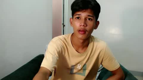 urdreamboy_clarin online show from June 17, 8:58 pm