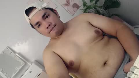 ure_fattytoy143 online show from January 16, 2:59 pm