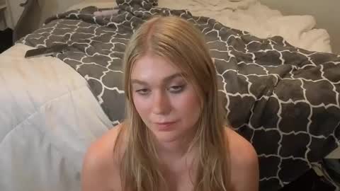 Maryia Kay online show from February 18, 3:42 am