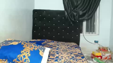 urflirtydoll online show from May 11, 3:02 am