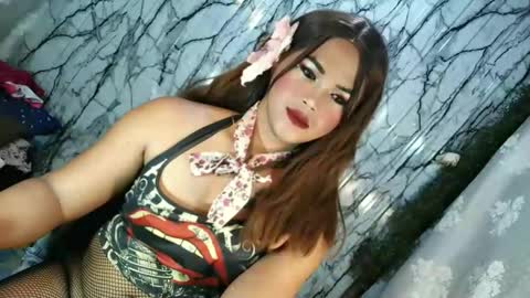 urhotfucker_eric online show from May 21, 3:35 am