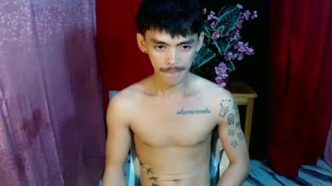 urhunky_boy online show from June 23, 8:15 pm