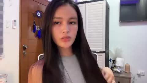Snapshot of urkatiecookie chatting on October 23, 2:02 am Amira online show from October 23, 2:02 am