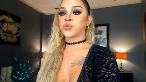 UrMajestyTyra online show from September 15, 3:08 am