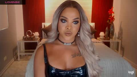 UrMajestyTyra online show from May 28, 8:56 am