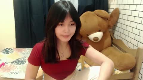 Pia online show from March 11, 1:01 pm