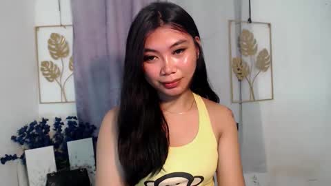 urpinay_sandra69 online show from April 17, 1:24 pm