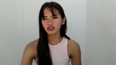 ursandra_xx online show from February 27, 1:52 am