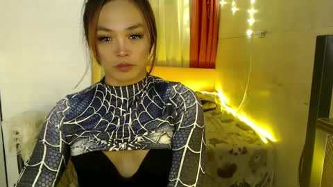 TYRA online show from December 13, 5:49 am