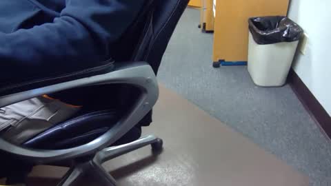 useemie online show from January 14, 11:37 pm