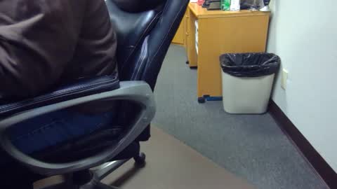 useemie online show from January 31, 8:12 pm