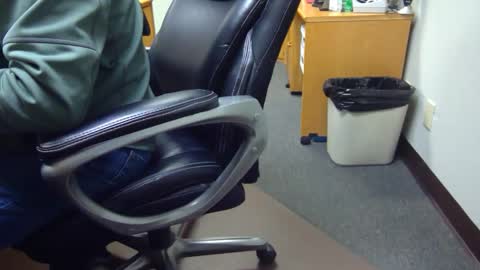 useemie online show from December 31, 12:21 am