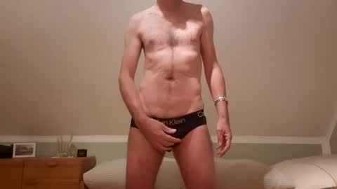 UWE online show from November 4, 7:15 pm